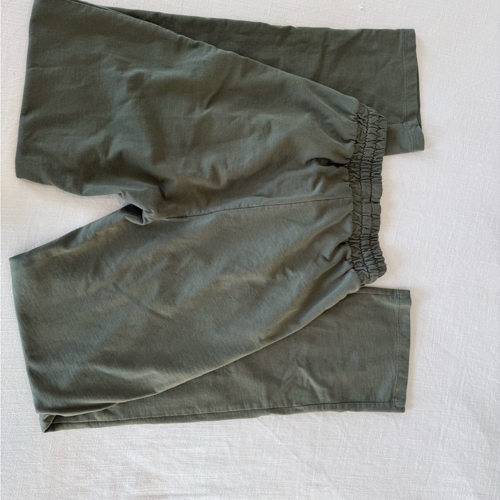 Gymshark army green training straight leg sweatpants size XS track pants - Picture 4 of 6